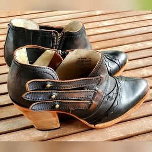 Authentic Freebird Gate Ankle Boots 3" Heel